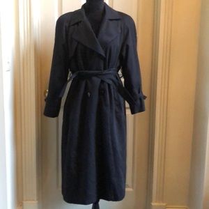 London Fog women’s trench coat raincoat size 4P